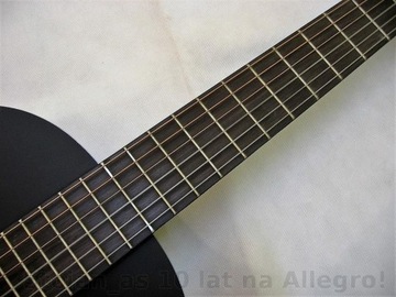 Классическая акустическая гитара 4/4, полноразмерная для обучения. Красивый, чистый звук.