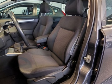 Opel Astra J Hatchback 5d 1.6 Twinport ECOTEC 115KM 2009 Opel Astra H 1.6 H, benzyna 116 KM, Panorama, Klima, zdjęcie 5