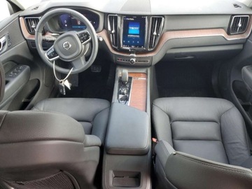 Volvo XC60 II 2023 Volvo XC 60 Plus 2023 2.0l 2.0 Benzyna 247KM, zdjęcie 8