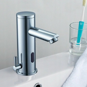 Подумайте об инфракрасном кране для горячей и холодной воды