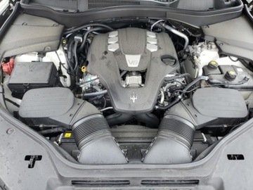 Maserati Levante 2018 Maserati Levante 2018 3.0l 3.0 Benzyna 345KM, zdjęcie 6