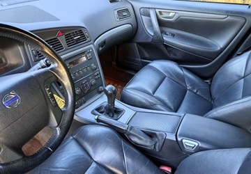 Volvo V70 II 2.4 170KM 2007 Volvo V70 Volvo V70 2.4 Momentum 2.4 Benzyna 170KM, zdjęcie 3