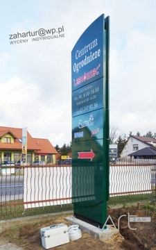 Рекламный столб на светодиодном пилоне