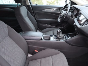 Opel Insignia I Sports Tourer Facelifting 2.0 CDTI Ecotec 170KM 2017 Opel Insignia 2.0 CDTI, 167 KM, Navi, Klima, zdjęcie 8