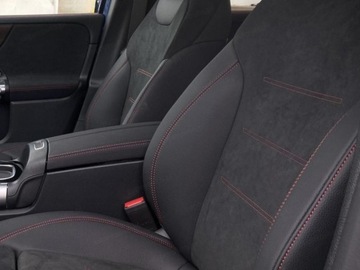 Mercedes GLB SUV 2.0 250 224KM 2025 MERCEDES-BENZ GLB 250 4-Matic AMG Line 2.0 (224KM) 2025, zdjęcie 4