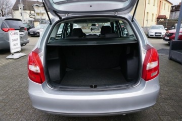 Skoda Fabia II Kombi Facelifting 1.2 HTP 70KM 2011 Škoda Fabia Skoda Fabia 1.2 Benzyna, zadbana,, zdjęcie 16