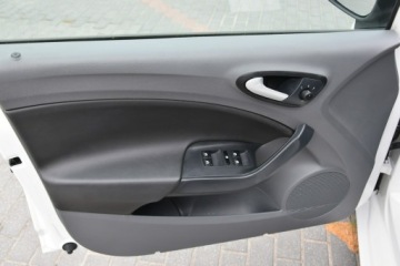 Seat Ibiza IV Hatchback 5d 1.4 MPI 85KM 2011 Seat Ibiza Copa 1.4MPi 86KM 2011r. Climatronic, zdjęcie 26