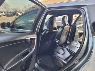 Volvo XC60 I SUV Facelifting 2.4 D5 220KM 2017 VOLVO XC60 LIFT SILNIK 2.4 D5 220 KM !!! FULL WYPAS !!! ZOBACZ WARTO !, zdjęcie 13