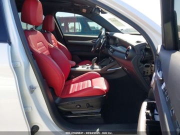 Alfa Romeo Stelvio SUV Facelifting 2.0 Turbo 280KM 2023 Alfa Romeo Stelvio 2023r., 4x4, 2.0L 2.0 Benzyna 280KM, zdjęcie 8