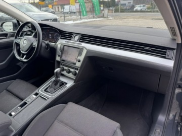 Volkswagen Passat B8 Limousine 1.6 TDI BlueMotion Technology 120KM 2016 Volkswagen Passat Virtual Cockpit*Podgrzewana kier, zdjęcie 13