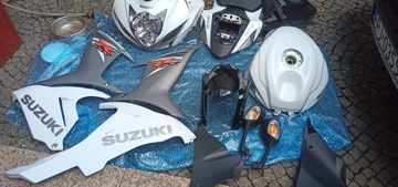 Suzuki GSX-R gsxr 600 750 L1-L6 2011- bak zbiornik biały idealny