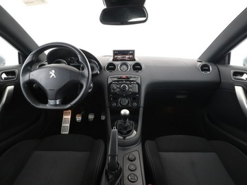 Peugeot RCZ Coupe Facelifting 1.6 THP 200KM 2014 Peugeot RCZ GRATIS! Pakiet Serwisowy o wartości, zdjęcie 14