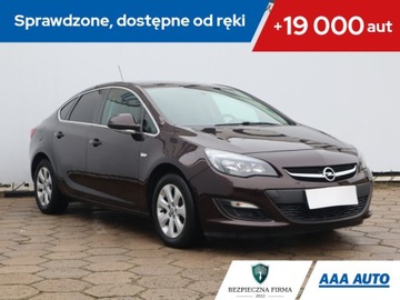 Opel Astra J Sedan 1.4 Turbo ECOTEC 140KM 2018 Opel Astra 1.4 T, Salon Polska, GAZ, Klima