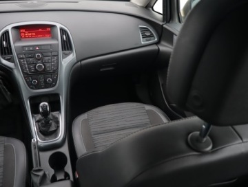 Opel Astra J Sedan 1.6 Twinport ECOTEC 115KM 2014 Opel Astra 1.6 16V, Salon Polska, Klima, Tempomat, zdjęcie 7