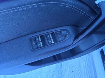 Renault Captur II Crossover 1.3 TCe 140KM 2023 Captur 1.3 TCe mHEV Techno EDC, zdjęcie 9