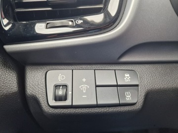 Kia Stonic Crossover 1.4 DOHC 100KM 2018 Kia Stonic 1.4 Benzyna Ledy Kamera Navigacja, zdjęcie 38