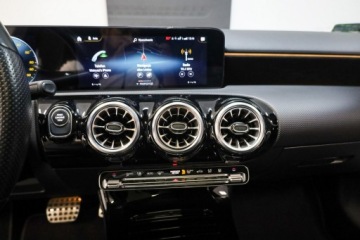 Mercedes Klasa A W177/V177 Hatchback Plug-In 1.3 250e 218KM 2021 Mercedes A 250 *218KM*AMG*Salon Polska*I, zdjęcie 17