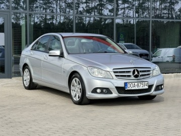 Mercedes Klasa C W204 Limuzyna 1.8 180 CGI BlueEFFICIENCY 156KM 2012 Mercedes C 180 Climatronic, Tempomat, Bluetooth, zdjęcie 5