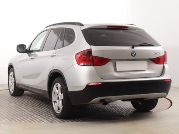 BMW X1 E84 Crossover xDrive18d 143KM 2012 BMW X1 xDrive18d, 4X4, Klima, Klimatronic, zdjęcie 3
