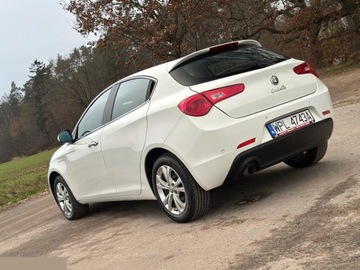 Alfa Romeo Giulietta Nuova II Hatchback 5d 1.4 TB 16v Mair 170KM 2011 Alfa Romeo Giulietta 1.4 TB 16V Multiair Collezione 170KM 2011r, zdjęcie 31