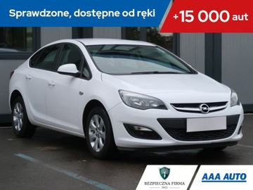 Opel Astra J Sedan 1.6 Twinport ECOTEC 115KM 2018 Opel Astra 1.6 16V, Salon Polska, Klima, Tempomat