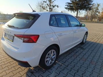 Skoda Fabia IV 1.0 MPI 80KM 2023 Skoda Fabia IV 1.0 MPI B+ GAZ rok 2023 LAKIER ORYGINAŁ Salon PL Serwis, zdjęcie 3