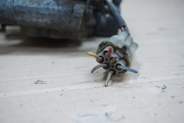 SUZUKI SAMURAI МОНО-ВПРЫСОК ОДНОТОЧЕЧНЫЙ ВПРЫС 1.3 413