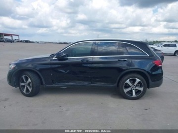 Mercedes GLC C253 2021 Mercedes-Benz GLC 2021r., 4X4, od ubezpieczalni 2.0 Benzyna 255KM, zdjęcie 3