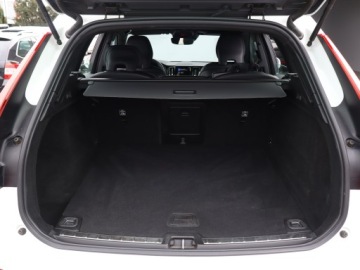 Volvo XC60 II Crossover D4 190KM 2018 Volvo XC60 D4, Salon Polska, Serwis ASO, 187 KM, zdjęcie 13