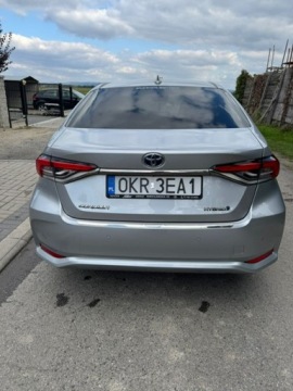 Toyota Corolla XII Sedan 1.8 Hybrid 122KM 2022 Toyota Corolla 1,8 Hybrid Comfort+ Styl +Tech Niski Przebieg, Salon Polska, zdjęcie 5