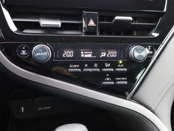Toyota Camry IX Sedan 2.5 Hybrid Dynamic Force 218KM 2021 Toyota Camry 2.5 Hybrid, Salon Polska, zdjęcie 15