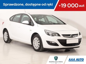 Opel Astra J Sedan 1.6 Twinport ECOTEC 115KM 2018 Opel Astra 1.6 16V, Salon Polska, Serwis ASO