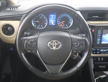 Toyota Corolla XI Sedan 1.6 Valvematic 132KM 2016 Toyota Corolla 1.6 Valvematic, Salon Polska, zdjęcie 14
