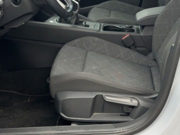 Volkswagen Golf VIII Variant 1.5 TSI 130KM 2023 Volkswagen Golf 1.5 TSI 130KM EVO Life, Serwis ASO, Gwarancja, MALY PRZEBI, zdjęcie 26