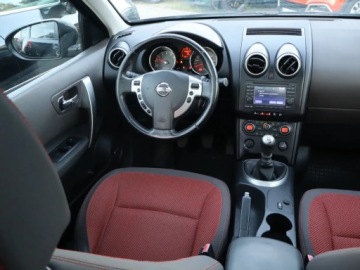Nissan Qashqai I Crossover 2.0 140KM 2009 Nissan Qashqai 2.0, Salon Polska, Navi, Klima, zdjęcie 6