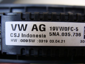 HNÍZDO USB GOLF VIII 8 TIGUAN 5NA 5NA035736
