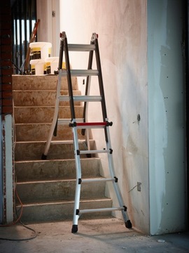 Лестницы алюминиевые шарнирные 4х4 ALTREX