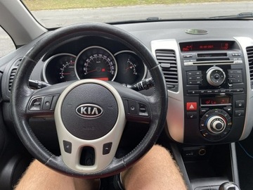 Kia Venga Mikrovan 1.4 CRDi WGT 90KM 2010 Kia Venga Opłacony Podgrzewane fotele, zdjęcie 11