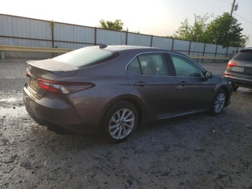 Toyota Camry IX 2023 Toyota Camry 2023, 2.5l, LE, po gradobiciu 2.5 Benzyna 203KM, zdjęcie 3
