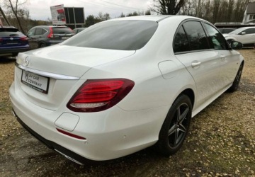 Mercedes Klasa E W213 Limuzyna 2.0 350 313KM 2020 Mercedes-Benz Klasa E Mercedes-Benz Klasa E 2.0 Hybryda Plug-in 313KM, zdjęcie 16