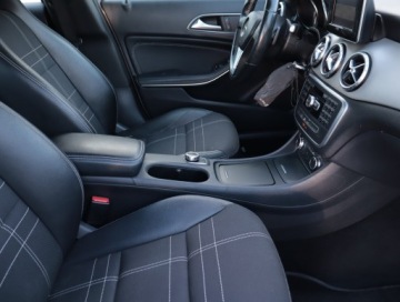 Mercedes GLA I Off-roader 2.0 250 211KM 2014 Mercedes GLA GLA 250, Salon Polska, Serwis ASO, zdjęcie 8