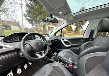 Peugeot 2008 I SUV Facelifting 1.2 PureTech 110KM 2018 Peugeot 2008 Peugeot 2008 PureTech 110 StopampStart Crossway 1.2 Benzyna, zdjęcie 15
