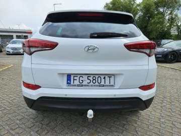 Hyundai Tucson III SUV 1.6 GDI 132KM 2016 Hyundai Tucson 1,6 benzyna 132KM nawigacja kamera, zdjęcie 18