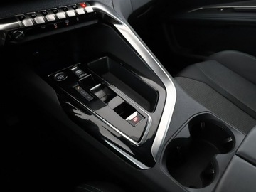 Peugeot 3008 II Crossover Facelifting  1.2 PureTech 130KM 2023 Peugeot 3008 Allure Pack Full LED PDC automat, zdjęcie 30