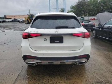 Mercedes GLC C254/X254 Coupe 2.0 300 258KM 2024 Mercedes-Benz GLC www.copart.comlot58828925 2.0 Benzyna 258KM, zdjęcie 5