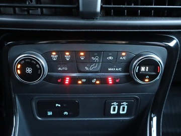 Ford Ecosport II SUV Facelifting 1.0 EcoBoost 125KM 2019 Ford Ecosport 1.0 EcoBoost, Salon Polska, zdjęcie 15