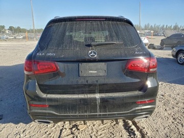 Mercedes GLC C253 2021 Mercedes-Benz GLC 300 4Matic 2021 2.0 Benzyna 255KM, zdjęcie 2