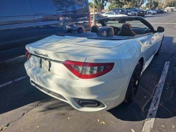 Maserati GranTurismo 2018 Maserati GranTurismo Convertible Sport 2018 4.7 Benzyna 454KM, zdjęcie 4