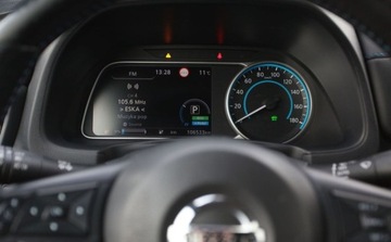 Nissan Leaf II Hatchback Elektryczny 40kWh 150KM 2018 Nissan Leaf Bateria 100 PEWNY Full Dealer ASO Navi Pakiet ZIMA Gwarancja f, zdjęcie 24
