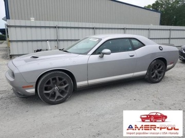 Dodge Challenger III 2017 Dodge Challenger Dodge Challenger SXT 3.6 Benzyna 305KM